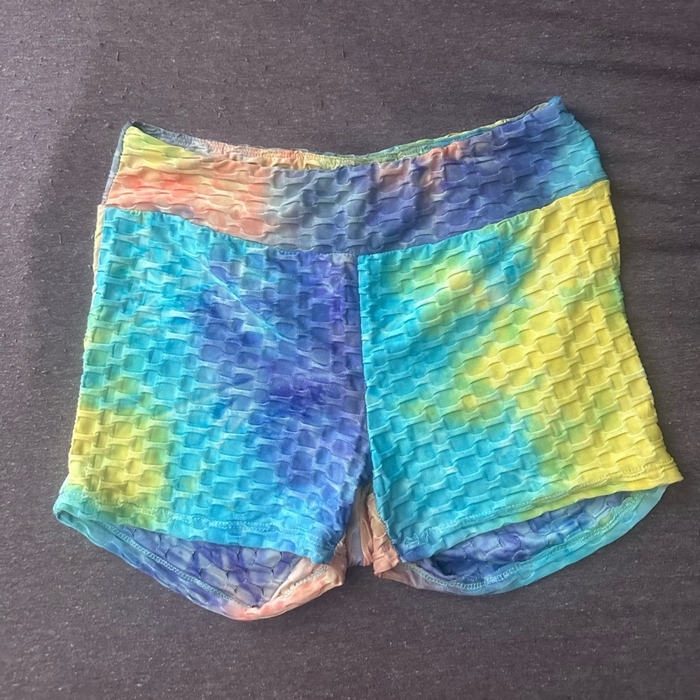 🌻scrunch shorts
